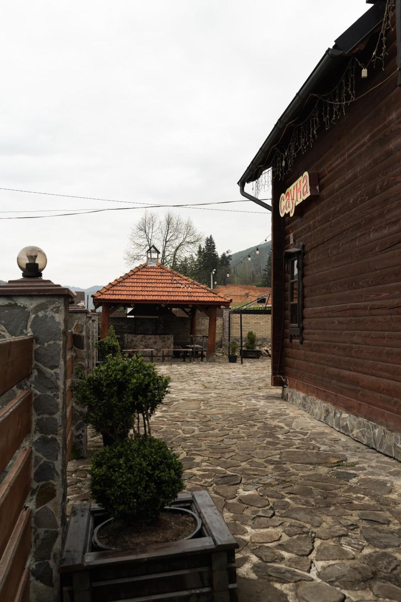 Oksamit Resort Worochta Exterior foto