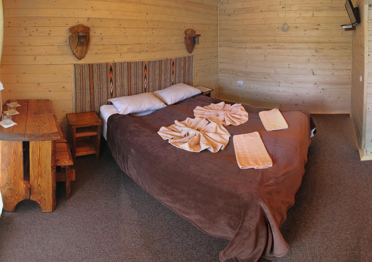 Oksamit Resort Worochta Zimmer foto